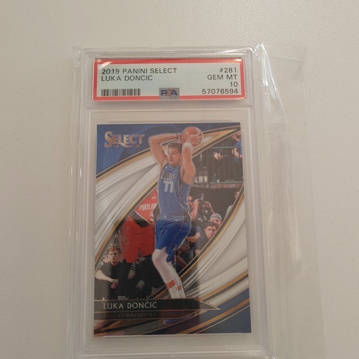 Panini Select 2019 Luka Doncic PSA 10